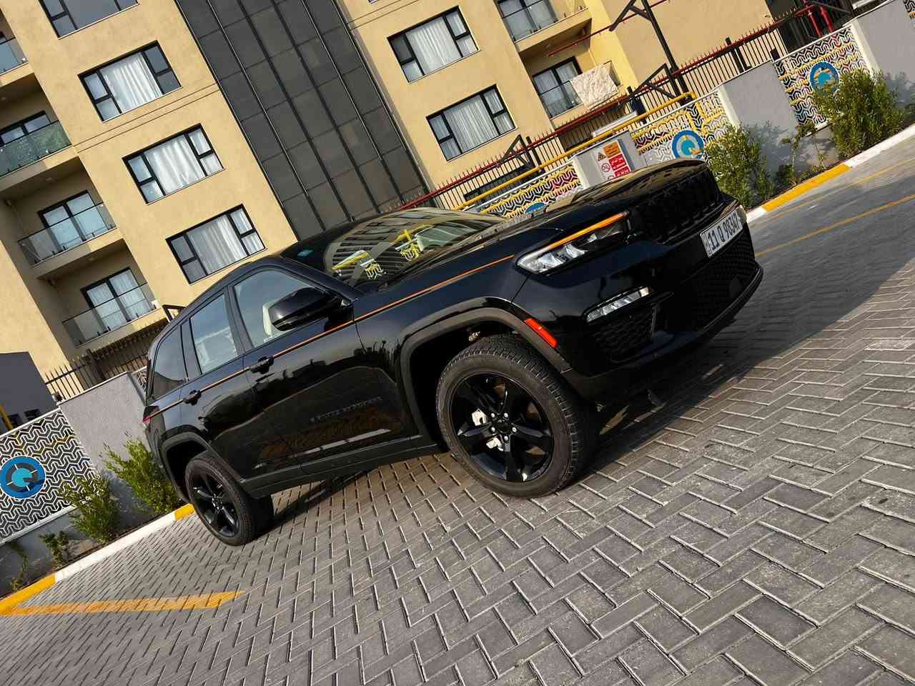 السلام عليكم

للبيع جيب موديل 2024

فول مواصفات حادثها جاملغ وبنيد وباب السايق مبدل اصلي نفس اللون

ماشية 7 الاف اخت الزيرو بوضع الشركة داخل عسلي 

مرقم بغداد بأسمي تحويل ثاني يوم

المواصفات :

بانوراما 
كشنات جلد وكهرباء
فور ويل
هاند بريك بصمة
مري قلاب 
رادارات امامي وجانبي
وباقي المواصفات المعروفة ب الفول
مكانها بغداد السيدية

350 ورقة بيهة مجال

للاستفسار
***********
