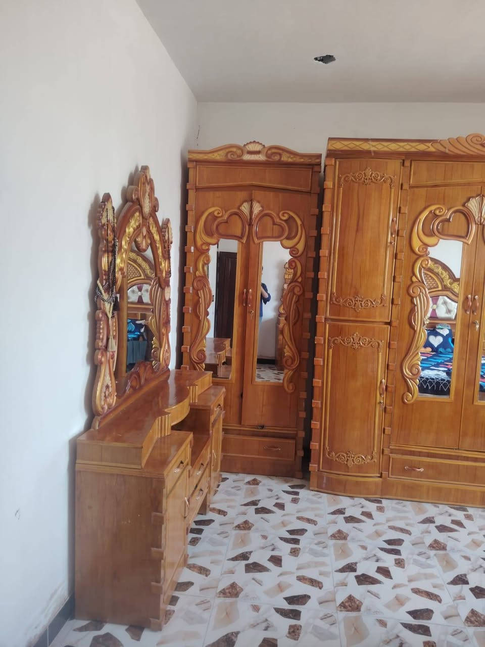 غرفة نوم 💤 تزكام صاج داخل خارج ظهر جرجوبه احطاطه مستخدمه شي قليل في مزاد الرسول كاطون الرازي نهاية الشارع للا ستفسار *********** واتساب اومراسلة. الصفحه ملاحظه مستعدون لشراء كافة الأثاث المنزلي المستخدم والجديد والغرف النوم العراقي والتركي
