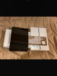 آيباد جيل ٩ • ٢٥٦ • كامل ملحقاته