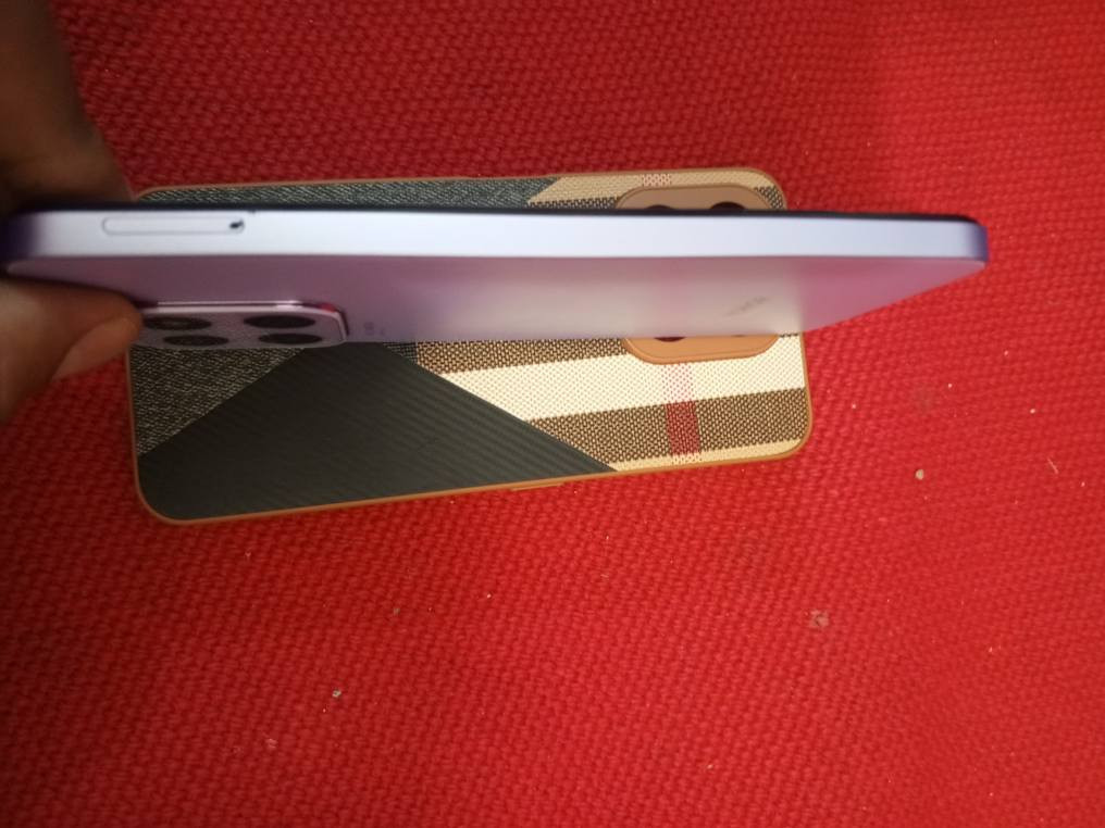 سلام عليكم اسم الجهاز هونر اكس 6 جهاز نظيف ما شاء الله عليه شحنه تمام نظافه الجهاز 90% 100سعر جهاز 150وبي مجال ذاكره جهاز256 شراي تصل على هاذه رقم ***********
