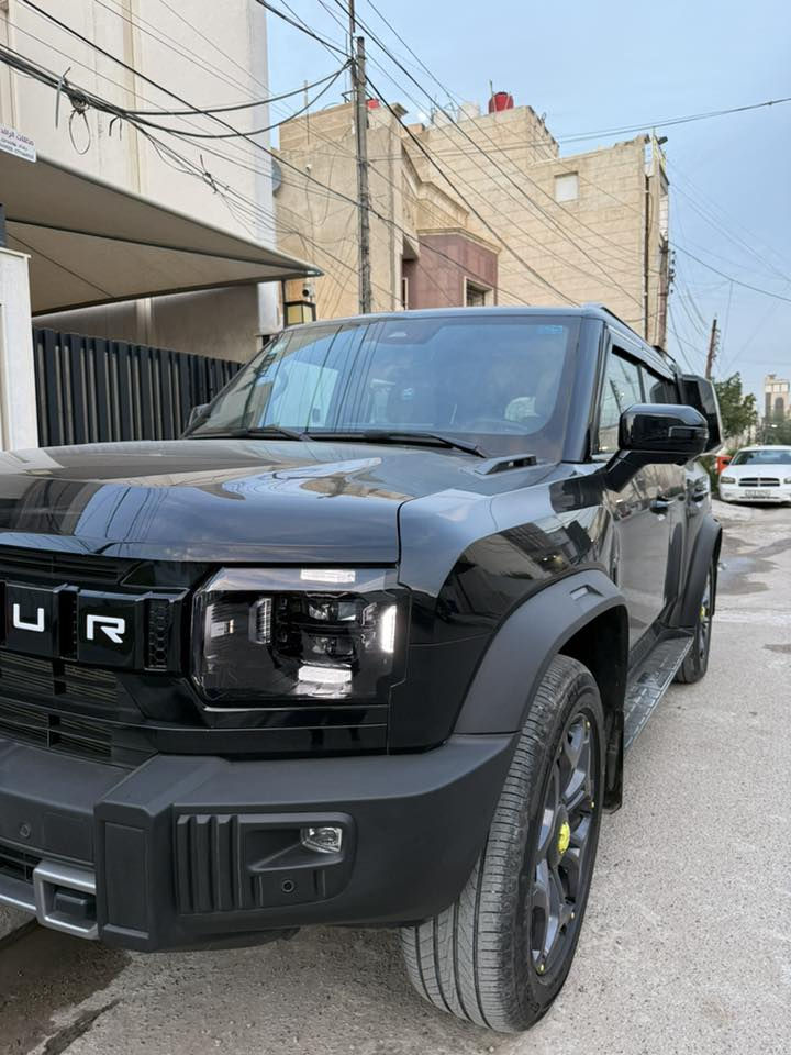 جيتور T2 للبيع
• الموديل: 2025
 • المحرك: 2.0 لتر بنزين، 4 سلندر مع توربو
 • القوة: حوالي 251–254 حصان تقريبًا
 • العزم: ~390 نيوتن-متر
 • ناقل الحركة: أوتوماتيك
 • نظام الدفع: دفع رباعي (AWD)  
-
ماشي 22 داخل الضمان و عليها اضافات 
-
سعر 38 مليون 
-
***********
