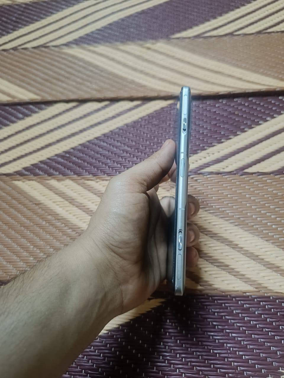 ريلمي  Redmi K40 Gaming مخصص للألعاب معروفه مواصفاته بوبجي 90فريم ذاكره 256 شاشه 120هيرتز دبل شريحه جهاز كامل مكمل وغني التعريف جهاز نضيف وكله شغال يرهم مراوس ويرهم بيع جهاز رهيب سعر 190 وبي مجال مكاني مدينه الصدر بغداد ماعندي توصيل ***********
