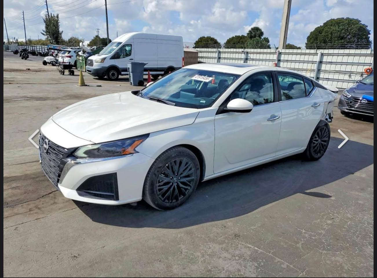 Nissan altima 2025 SV plus
سیارە بدون صبغ و بدون ارباک ، فقد جاملخ خلفی تعدیل PDR , سیارە رقم کاتی ، سیارە فول مواسفات شاشە کبیر و فتحە و فول فول مواسفات  , سیارە موجود قضاء کلار 
*********** السليمانية, العراق
