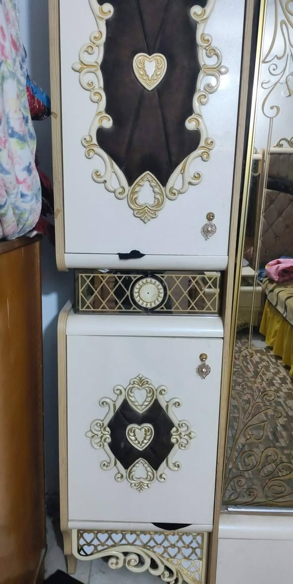 اسلام عليكم اخوان غرفه ماليزي البيع استعمال قليل بس. السعر 750وبيها مجال
‏‪0 776 296 0610‬‏
