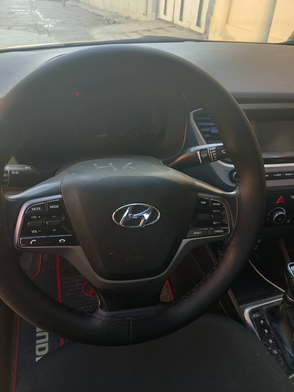 أكسنت مضلع 2019 رقم بغداد
كير توماتيك ومحرك DGI 16
شرط مامفتوحات وضع شركة
تحكم دشبول بالاستيرن 
تحكم مري بالباب
بيها بنيد مبدل وجاملغ مبدل 
بيها معجون بالجاملغ وتلقيطات 
موصل الأيمن
السعر 121 ..
***********
ملاحظة وكالة ما أسوي أبيع شرط التحويل 
واني الشرعي
