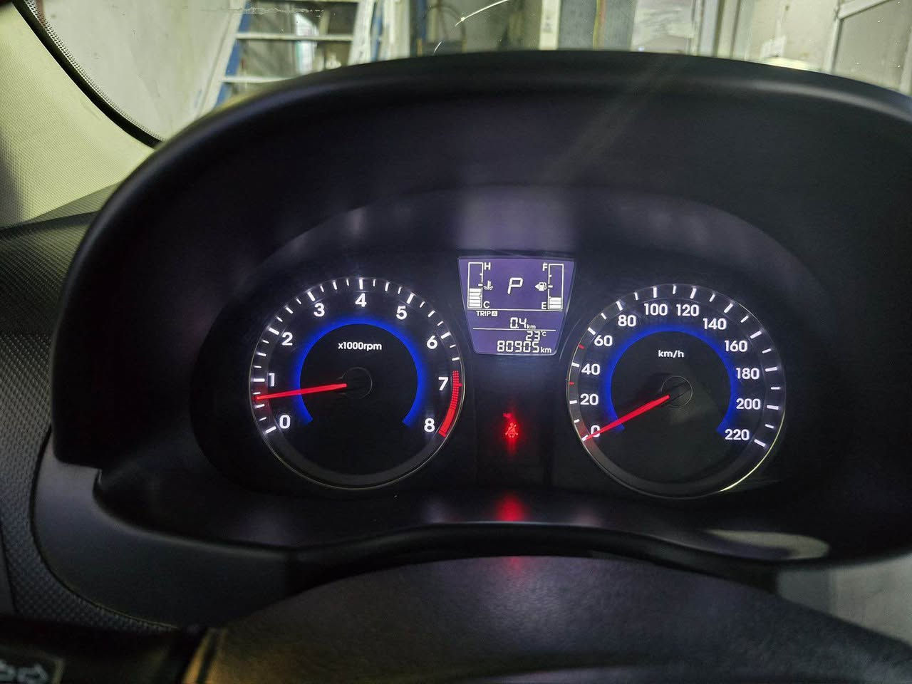 هونداي اكسنت 2016 رقم بغداد تفاصيل موجوده بالصور وموجود صورة السونر السعر 11000$ مابيها اي نقص السيارة جاهزه حجم المحرك 1600
للتواصل *********** موجود واتساب بغداد, العراق
