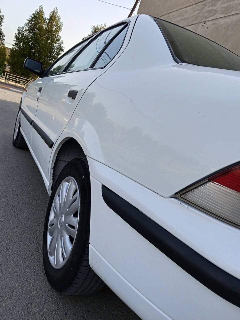 سمند موديل 11 رقم بغداد كفاله عامه ماشي 190 السعر 52 العنوان واسط نعمانيه 
***********
