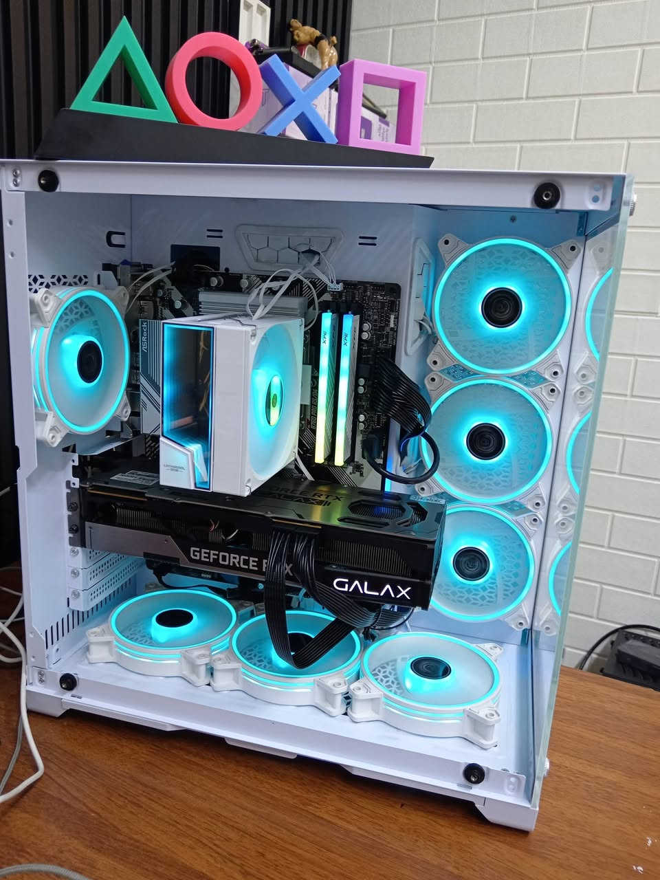 مراوس ابطح شعندك نزل مكاني البصره موصفات pc مواصفات تجميعة الكمبيوتر الاحترافية:
المعالج (CPU): Intel Core i5-12400F.
​كارت الشاشة (GPU): GALAX GeForce RTX 3080 (إصدار 3 مراوح تبريد).
​المذربورد (Motherboard): ASRock B760 Pro RS/D4 (تدعم رامات DDR4).
​باور سبلاي (PSU): MSI MAG A750GL (بقوة 750 واط، شهادة 80+ Gold، يدعم PCIe 5.0).
​مبرد المعالج (CPU Cooler): LovingCool AP-600 (هوائي، 6 أنابيب نحاسية، إضاءة ARGB مع شاشة عرض حرارة).
​الهارد (Storage): Lexar NM620 256GB M.2 NVMe SSD.
​الكيس (Case): كيس بانورامي أبيض احترافي (زجاج أمامي وجانبي) مزود بـ 10 مراوح RGB.


**إذا كنت صاحب هذا الإعلان وتريد حذفه لأي سبب، رجاءا أرسل رسالة إلى الدعم الفني**