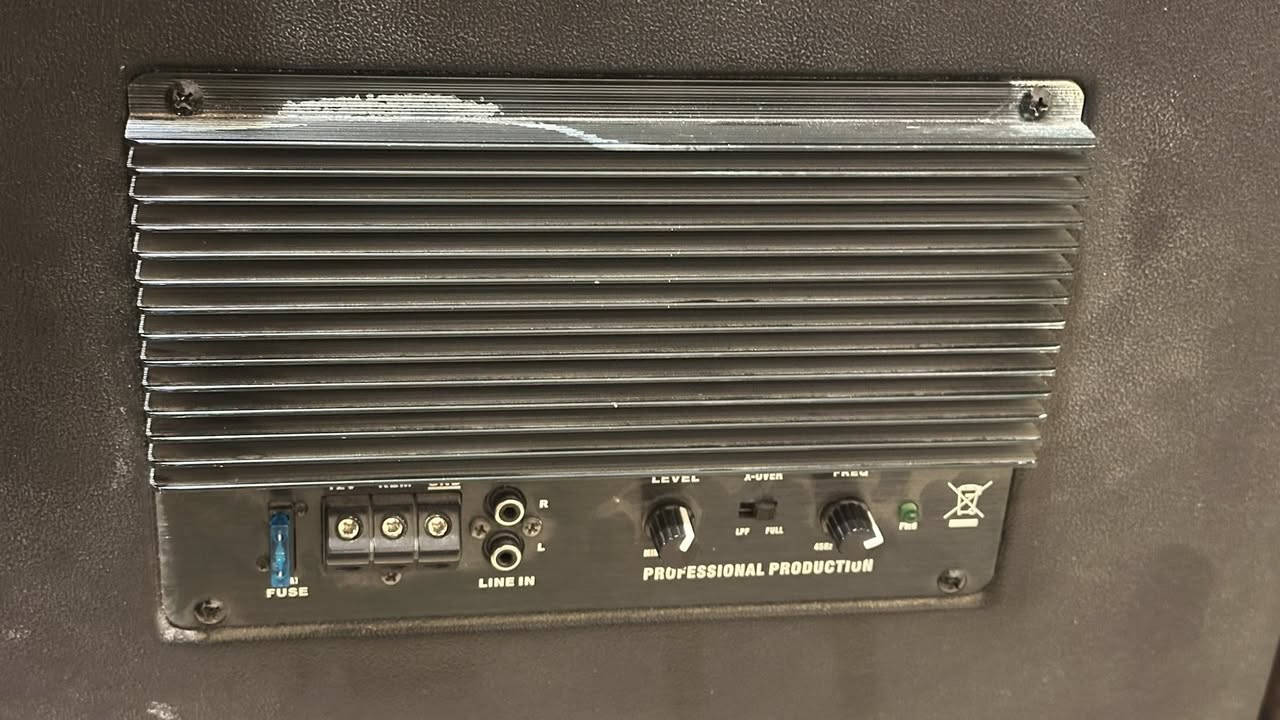 السلام عليكم للبيع
شاشة شاص تويوتا أصلي لمس وأزرار+دمام Fulaite شغالات وبحالة ممتازة 

عنواني النجف مجمع السلطان 

رقمي ***********
