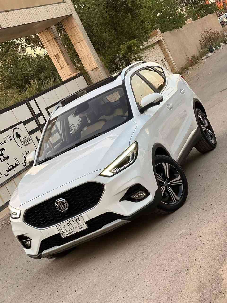 لسلام عليكم
للبيع 
كيا كورس 2014 
فول مواصفات 
محرك 6   3800cc بيها صبغ صفحه وبنيد  
سونار موجود والسياره جاهزه من كلشي باسمي تحويل مباشر وهزه جديده مسويلها  مكانها بغداد البياع
سعر مناسب

*********** بغداد, العراق
