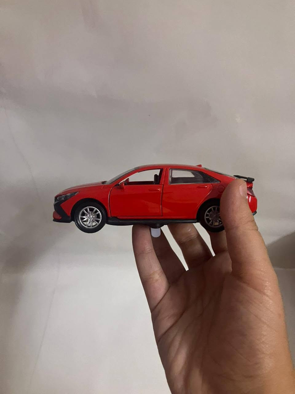 متوفره الان ☑️ 
HYUNDAI  EIANTRA

☑️ فتح بابين 👍 
☑️ اضاءة كشافات اماميه و خلفيه 👍 
☑️ كاوتش متحرك 👍 
☑️ خامة معدن ممتازه 👍 
☑️ سعر مناسب 👍 💵 
☑️ متوفر شحن لجميع المحافظات 🚚 📦 
☑️ الدفع عند الاستلام 👍 
(Y&M Dicast 🌹)
#ماكيتات سيارات


**إذا كنت صاحب هذا الإعلان وتريد حذفه لأي سبب، رجاءا أرسل رسالة إلى الدعم الفني**
