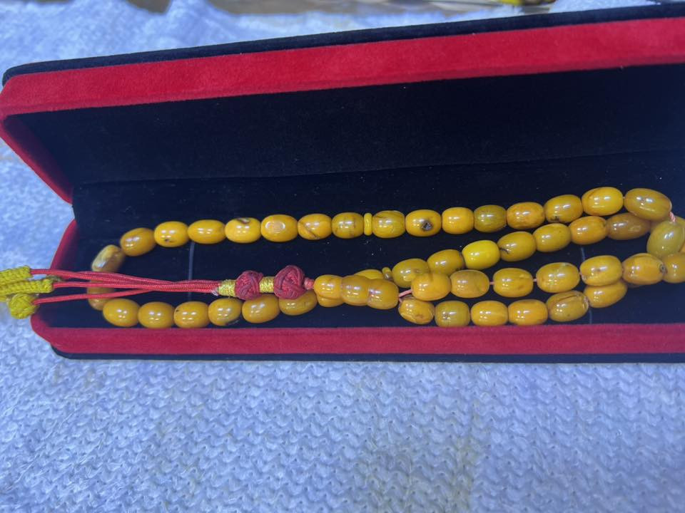 سلام عليكم من رخصة صاحب الصفحة مسابح للبيع كل وحده وسعرها وليحب يتفضل وتساب يطيني صورتها ويدلل ***********وشهد الله مسابح انتيك ومغلف الماني وباكستاني وكهرب وباي زهر ومشكل جانيهن وحبيت ابيعهن
