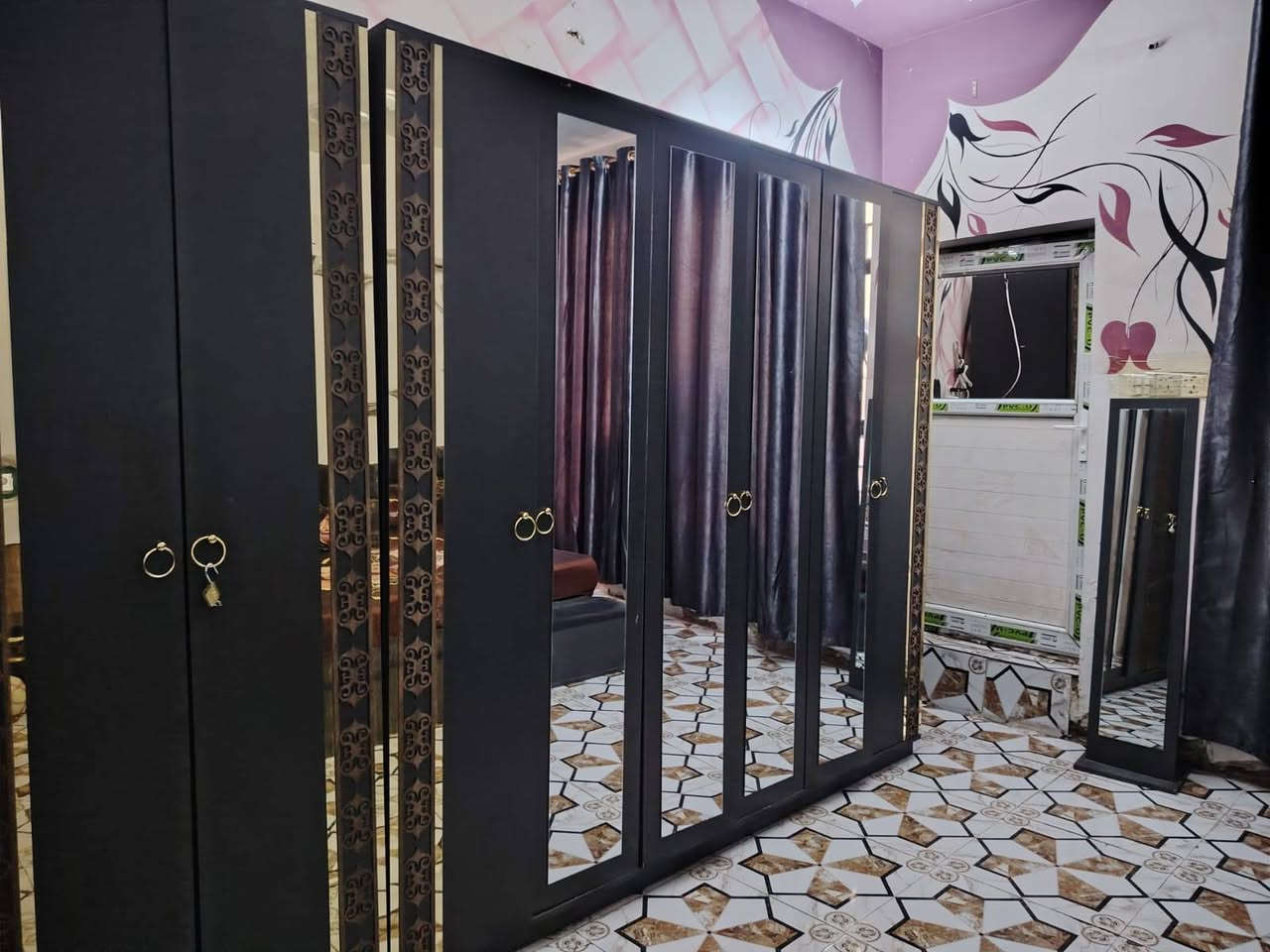 غرفه اخشاب تركيه عوزهة بس صوميه 400وبيهة مجال
تخم ٥٥٠ مكانه الشعب 
سنك نضيف كلش 70
غساله نوع ال جي ١٨ كيلو  نضافته ٩٠ /١٠٠ مكانه حي الفرات ٣٥٠ بي مجال يتوفر توصيل
كاونتر سعره ٦٠٠ مكانه الشعب


**إذا كنت صاحب هذا الإعلان وتريد حذفه لأي سبب، رجاءا أرسل رسالة إلى الدعم الفني**