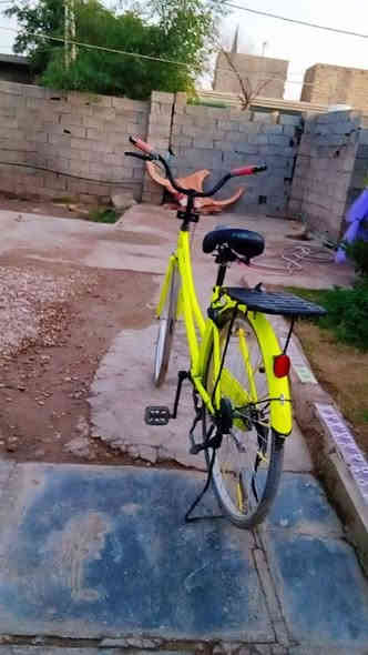 سلام عليكم  شباب عندي بايسكل للبيع بايسكل نضيف  حجم 26مكاني كوت حي الحكيم رقم 
رقم الهاتف *********** سعر ١٢٥ بي مجال
