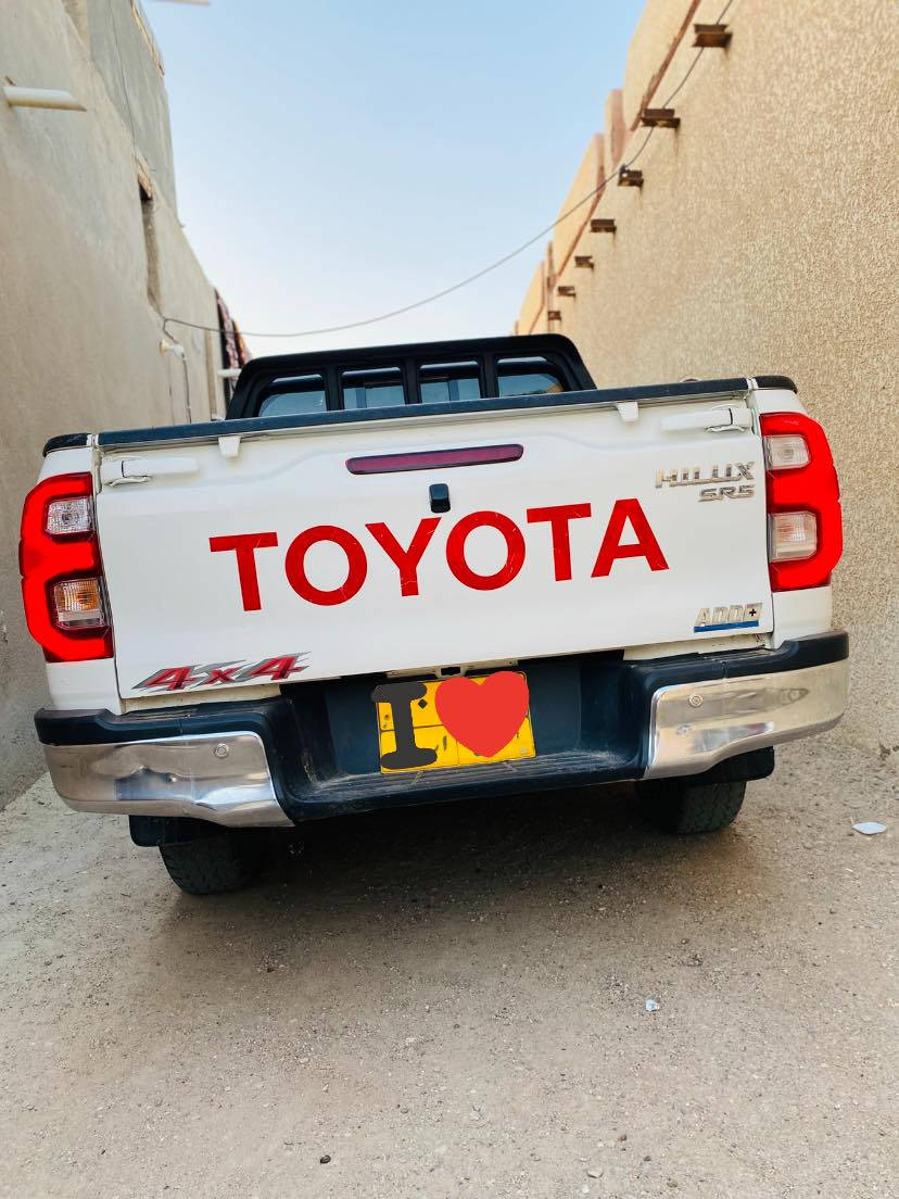 بسم الله الرحمن الرحيم
السلام عليكم تيوتا هايلوكس للبيع مديل ٢٠٢١ مكفوله كفاله عامه رقم أربيل تحويل مباشر 
السياره نضيفه كلش +تخم تاير جديد ماشيه ١٨٠ السعر ٢٧٥ اوبي مجال المكان السماوه  اي ستفسار اتصال علا الرقم التالي *********** هاذا الرقم بي واتساب
