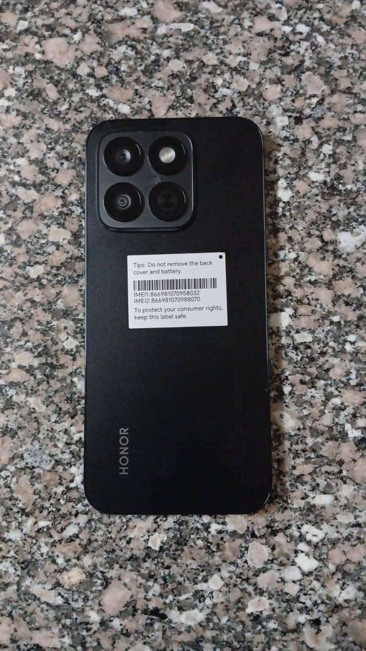 هونر X8C خفيف ونحيف وقوي
شاشه امولد  مشبعه بالاوان وقوة في السلاسه مشابه لاجهزة الايفون كامرات حترافيه وتصوير نقي 

ذاكره 256 رام 16
يشغل ببجي 90 
اطيك بس الجهاز بدون ملحقات 
السعر 180 مكاني بغداد الحسينيه


**إذا كنت صاحب هذا الإعلان وتريد حذفه لأي سبب، رجاءا أرسل رسالة إلى الدعم الفني**