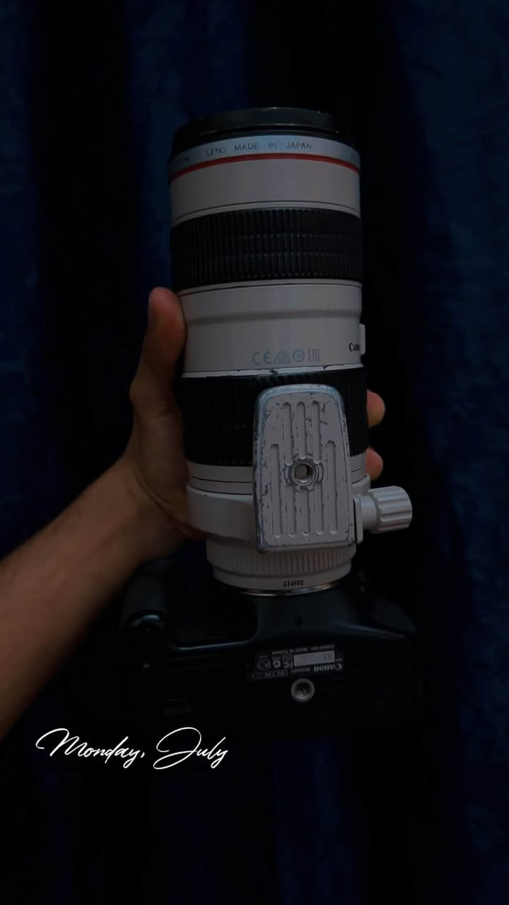 كامرا كانون D600 نضافة 95% شتر ١٩ك
بدي 
عدسة رياضية 70.200f2.8 تفحة 2 
حزام الاصلي 
بطارية 
شاحنة 
جنطه 
السعر ٦٥٠ الف قفل قفل 🔐 
مكاني بغداد حي  القاهرة
توصيل لا يوجد تجي تفحص وتاخذ ❓


**إذا كنت صاحب هذا الإعلان وتريد حذفه لأي سبب، رجاءا أرسل رسالة إلى الدعم الفني**