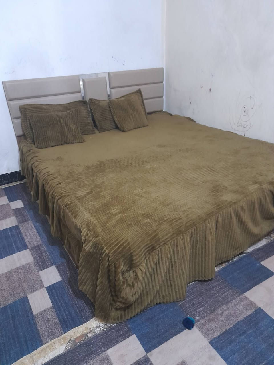 غرفه نوم نظيفه اي عيب ما بيها سعرها 425 مكانها بغداد الشعب في صباح الخياط مع الدوشك مالتها اللي يريد يجيب الصوره ويجي خاص


**إذا كنت صاحب هذا الإعلان وتريد حذفه لأي سبب، رجاءا أرسل رسالة إلى الدعم الفني**