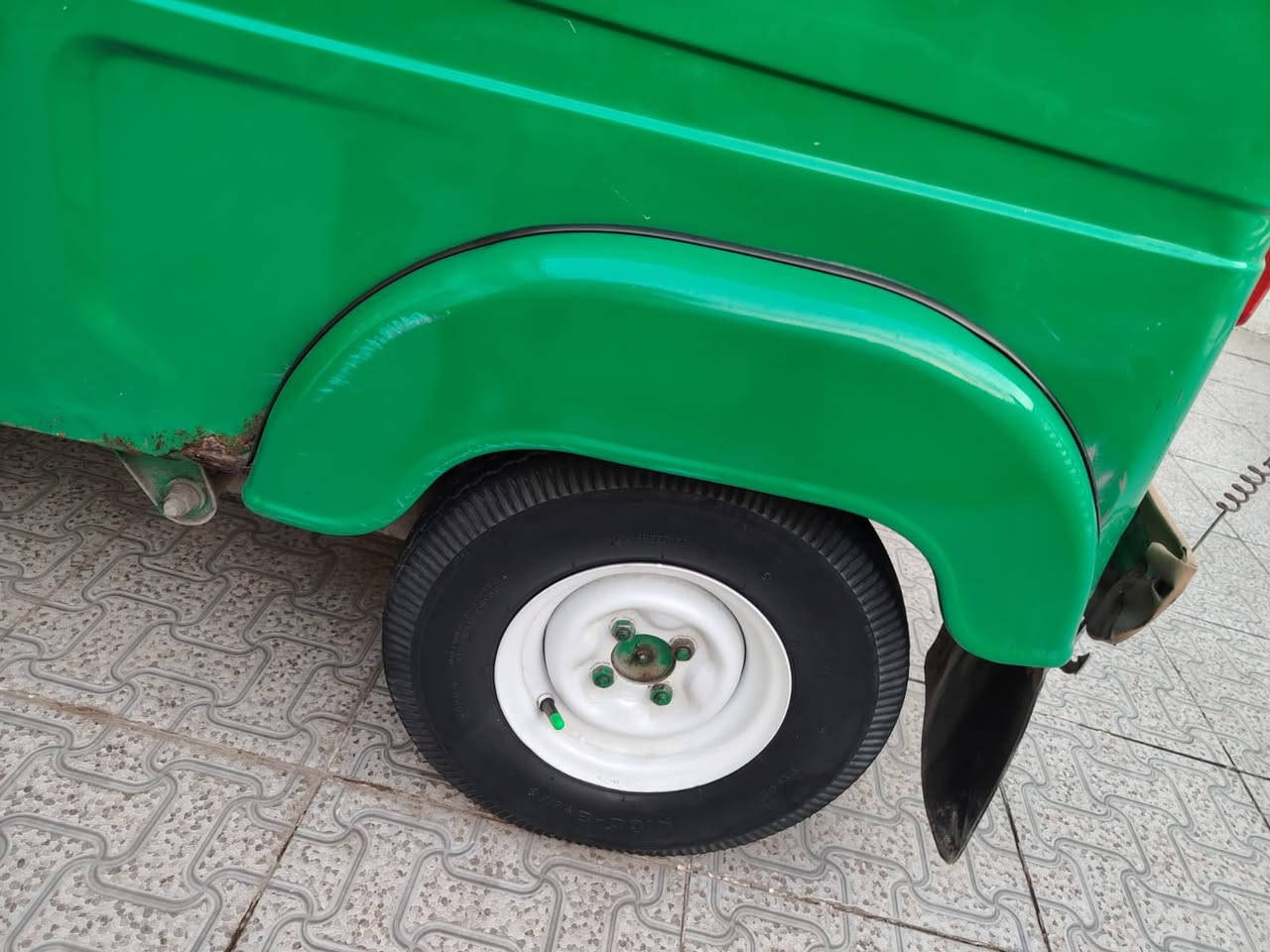 السلام عليكم خوان تكتك البيع خضره موديل 21 شهر 11 مابيها صبغ ولا معجون بسمي تحويل ثاني يوم لوحات نكليزي مكاني الدوره المكانيك السعر 8 وربع وبيها مجال حك الجيه ***********
