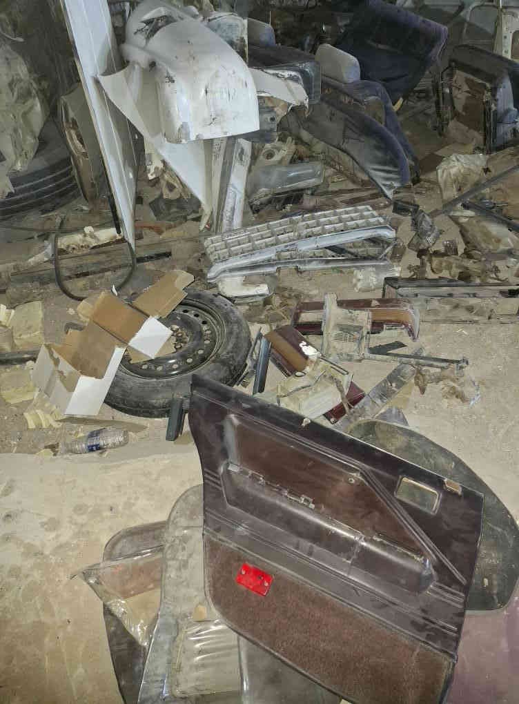 سلام عليكم تفصيخ سوبر للبيع اي شي تريد موجود اكو جديد ومستخدم العنوان البصره الزبير تقاطع الشعيبه قرب سنتر دراهم للستفسار اتصل على ***********
***********
