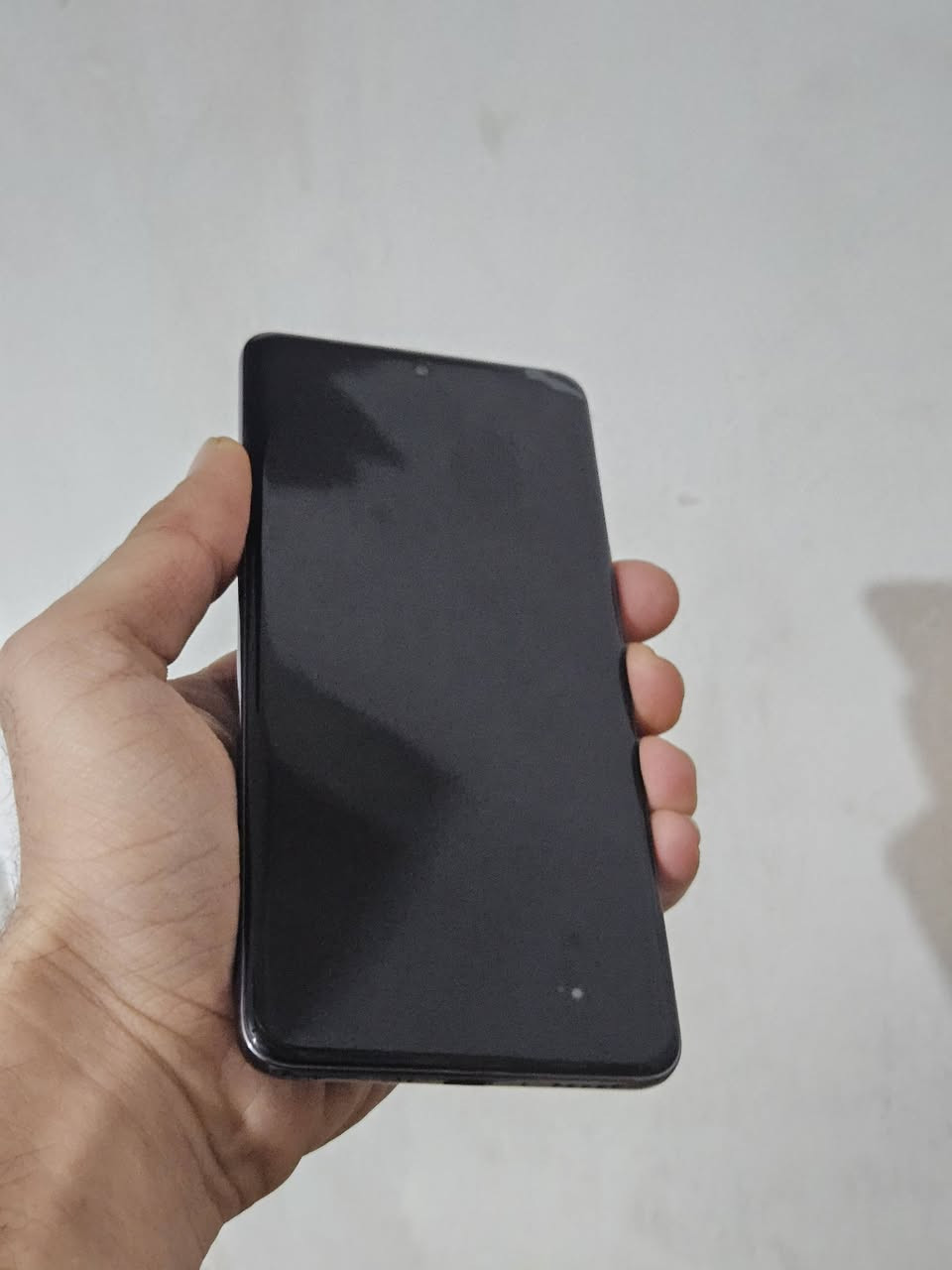 Vivo V50 || 256 G 
نضيف كلش بعدة بلزكة الشركة 
كامل ملحقات
كامرات تخبل 
مكاني شارع فلسطين
سعر الجديد بالسوك ٦٠٠ 
صارلي شهرين ماخذة من بلال فون 
السعر 450 قفل اخوان فرق 150 عالجديد 
واتساب 
***********
