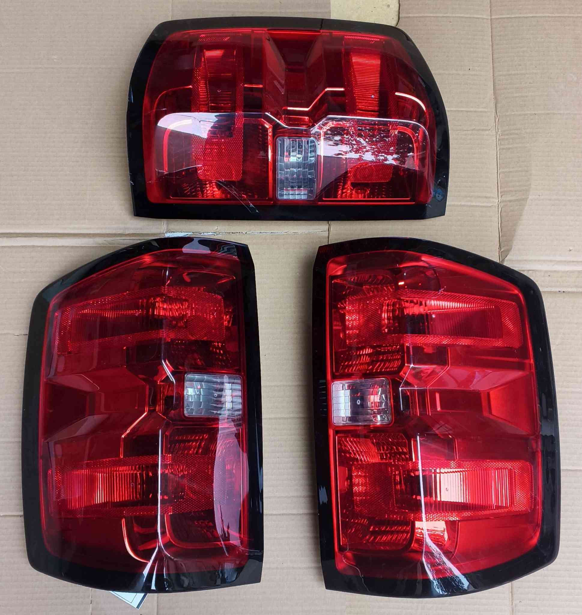 السلام عليكم بك لايت أصلي تفصيخ أمريكي للاستفسار خاص او واتساب توصيل موجود القطعه الي تريده دزلي صورته وانا حاضر ***********
