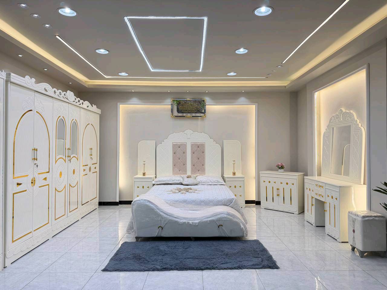 مراسلة واتساب ***********
غرف نجاره عراقيه 💯💯

تتكون من 8  قطع 

عرض الكنتور 3 و20سم

ارتفاع الكنتور 2 و40سم

السرير بلوك ٦ ارجل

طول السرير 200 سم 

عرض السرير 160 سم 

الضهر  جرجوبة ضب براغي

 

الشازلون 50 الف