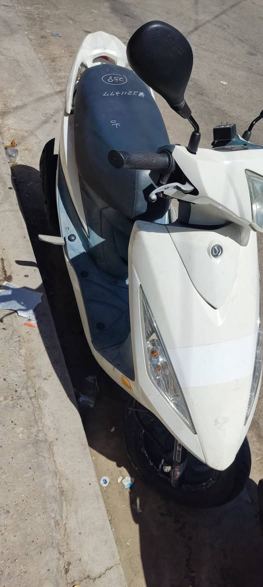 السلام عليكم
دراجه للبيع رمبه 
زيرووو مكفوله للاخير 
مكينه وكفر 
*********** محمد 
بغداد الرصافة

