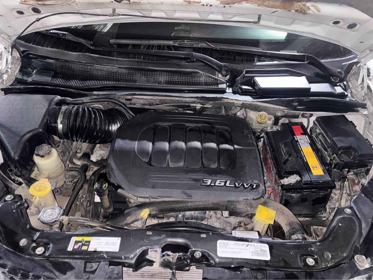 السلام عليكم 
دوج كرفان 2016
وارد كندي Sxt
محرك 3600V ماشيه 78ميل 
ضرره بين جاملغ وباب الامامي وبين باب الخلفي وجملغ الخلف مباوك بصبغ صفحه كامله 
وبيه بارد بسيط بجاملغ الامامي
3قطع تبريد 6جام كهرباء 
ابوب وصندوك كهرباء 
بيه مشكله صغيره بلكير من توكف ضل معلكه نمره 3مترجع اله تبوش فقط 
مكان بغداد حي جهاد 158$وبيه مجال بسيط 
*********** بغداد, العراق
