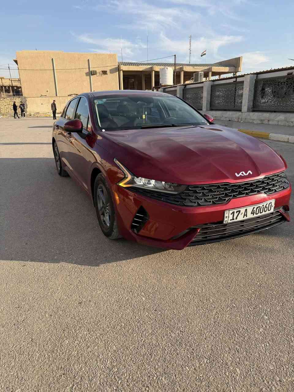 سلام عليكم k5موديل 23رقم معوقين مثنى المعاق اقاربي وبكفالتي وكاله عامه تريد خاصه باليعجلك  جديده كلش مناقصه ايشي حادث خلفي بدون ارباك صور الحادث مرفقه مع المنشور للاستفسار ***********
