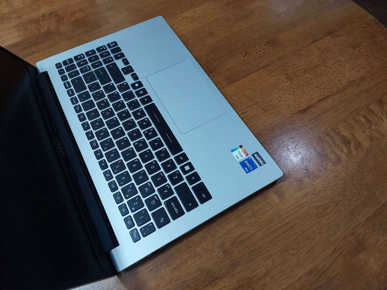 السلام عليكم .. جيل 13  ماركة  MSI   بلون مميز جدا ... ...شاشة حجم 15.6 دقة FULL HD نوع IPS مضادة للانعكاس ....رام  حجم 16 كيكا...هارد نوع  SSD NVME (اسرع انواع الهاردات ) بحجم 512 كيكا ..... معالج كور اي 5 جيل 13 ...اللابتوب سوبر سلم وشكلة روعة وشحنة ممتاز ...وكارتونتة وغراضة كاملة ... ملائم للبرامج الهندسية  والدراسة والاعمال وغيرها  ...مكانه بغداد سعرة 375$  للاستفسار الاتصال ***********  او ***********(واتس)
