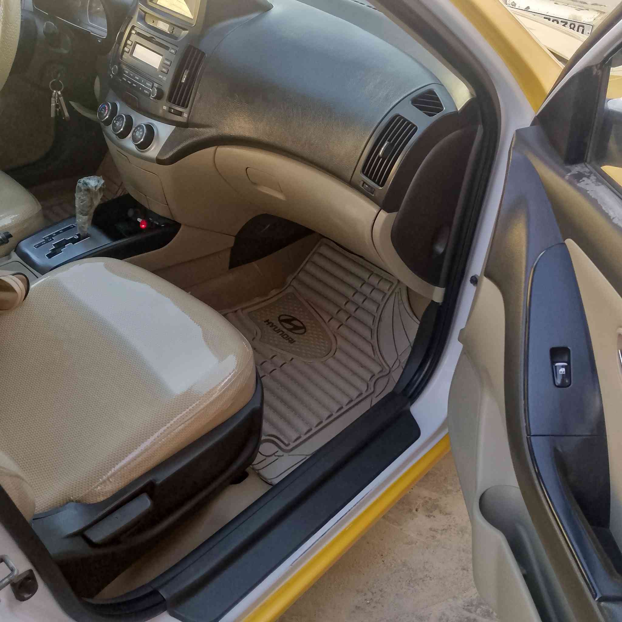 السلام عليكم سيارة انترا 2011 للبيع السيارة نظيفة وحلوة ما شاء الله الاستفسار الاتصال على صاحب السيارة ***********
