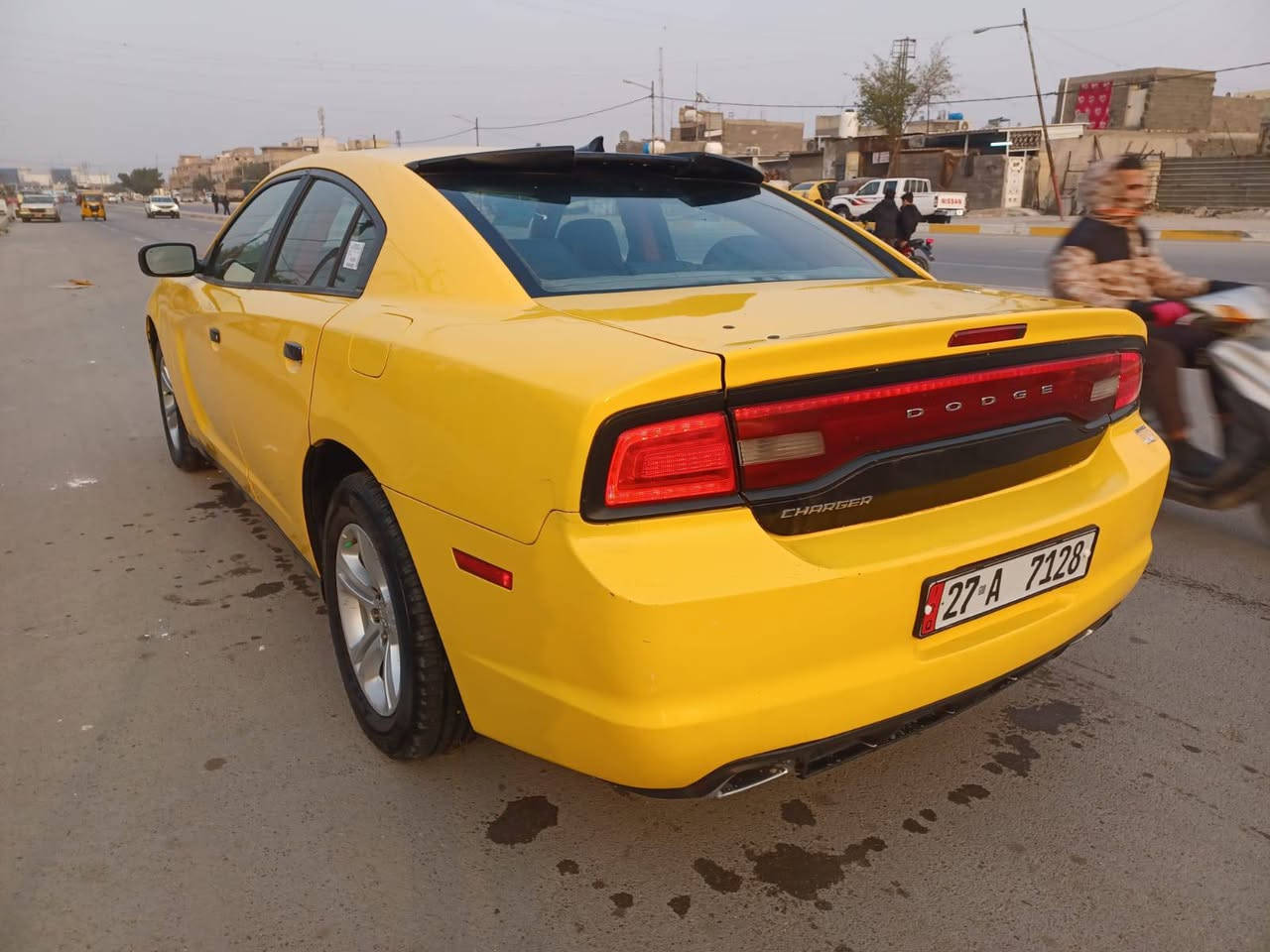 السلام عليكم  جارجر ٢٠١٤ وارد أمريكي حادثه جاملغ خلفي وبل عراق بيهه  بجم محرك كير حداده صدر  أمامي خلفي تخم تاير جديد تبريد كل نقص مابيهه جاهز رقم  جديد نكليزي تحويل ثاني  مصفره هيه وغرمات  المكان بغداد المدينه الصدر سعر١٣٥ وبيهه  مجال وشراي ينتصل ***********
