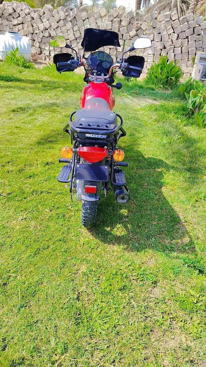 ، السلام عليكم ورحمه الله وبركاته بوكسر للبيع موديل 21 دراجه نظيفه حلوه مرقمه رقم اجنبي سنويه دراجه شغاله ما متعوبه السعر مليون و850 بيها مجال مراوس اراوس دايوان الى اكو الوان ديال الخالص هذا رقمي***********
