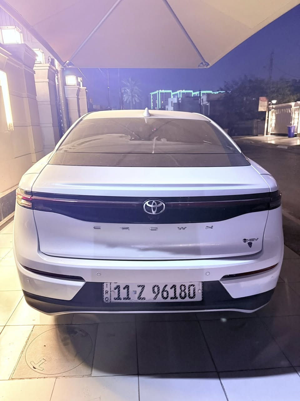 للبيع تويوتا كراون خليجي ياباني وكاله عبداللطيف موديل 2025 لون ابيض رقم بغداد فول مواصفات ومكفوله كفاله عامه من جميع النواحي بصمه ومحرك2500 بانزين هايبرد وفتحه وجلد وكشنات جلد وبرده خلفيه وتدفئه تبريد وشاحن وايرلس ومري كهرباءوترحيب ورادارات وبعد مواصفات اخرى السعر 35 مكاني السيديه  ***********
