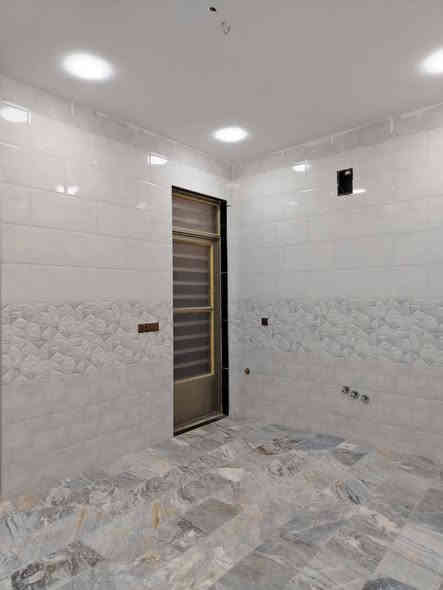 دار زراعي للبيع منطقة السبع ابكار قرب جوهرة لبنان الجديدة المساحة ٦٨ متر يتكون من استقبال ومطبخ وثلث غرف نوم وحمام عدد ٢ ومنور وبيتونة وسطح والمنطقة خدمات كاملة الاستفسار ***********
