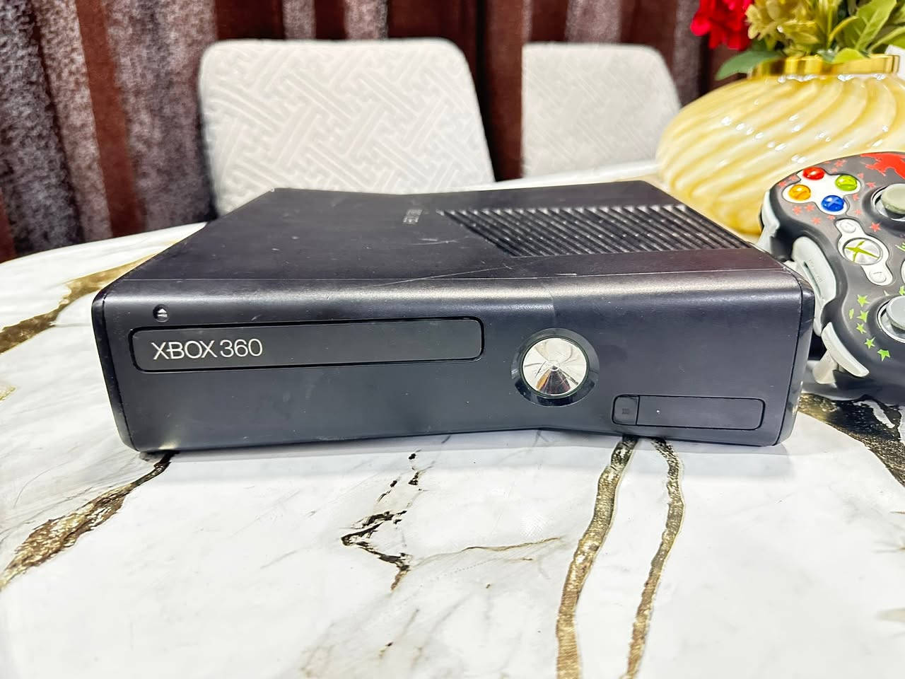 السلام عليكم عندي x box 360 كامل الملحقات
مستعمل نظيف جدا سعره 150 وبي مجال 
مكاني المشتل شارع الجمهورية


**إذا كنت صاحب هذا الإعلان وتريد حذفه لأي سبب، رجاءا أرسل رسالة إلى الدعم الفني**