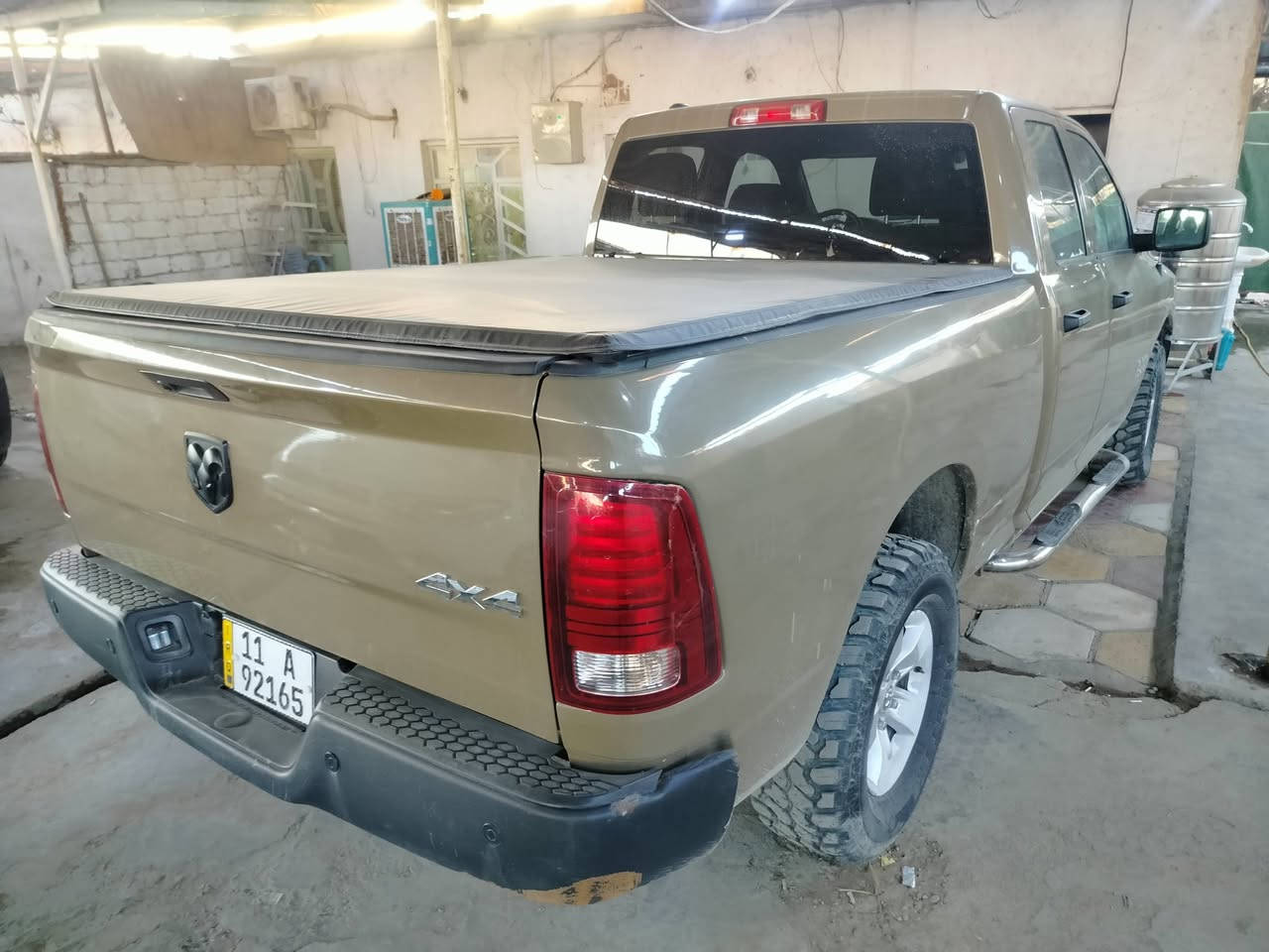 سلام عليكم رام موديل 22 مغير لونها سياره جديدةماشيه قليل محرك 6 باب قصير داخل اسود ابيع أو مراوس السياره حادثها بل قماره وبدل يعني بدون شاصي السياره مكفول بدون كص يعني القماره فتح من البراغي شغل يخبل لامعجون ولا كص شغل فول شرط السونار رقم بغداد السعر 190 موديل 22 سياره جديده محرك ابلاد لوك شرط الفحص ***********
