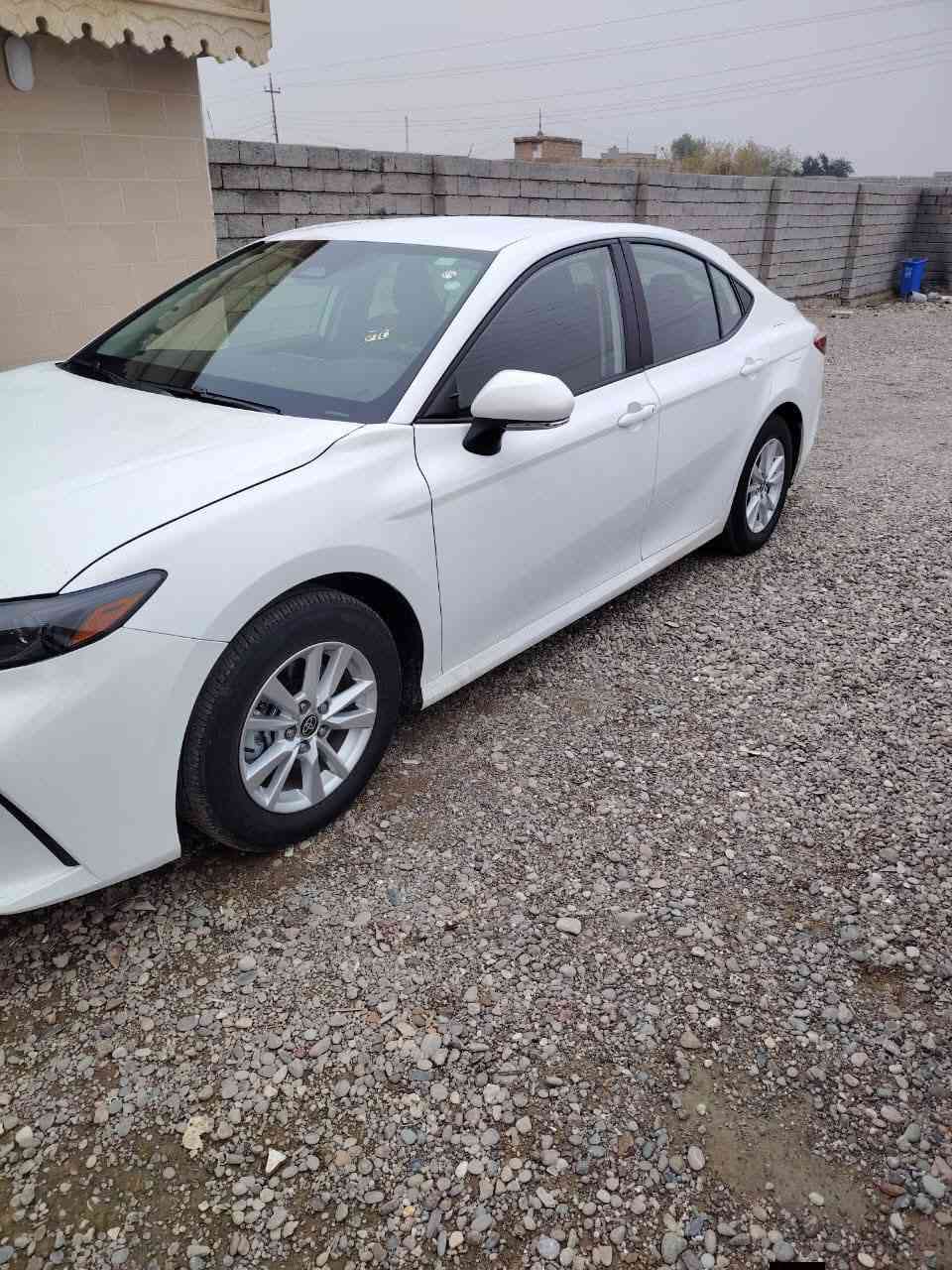 السلام عليكم
كامري 2025 هايبرد
لون أبيض ثلجي 

مواصفات LE
بصمه
رادارات جانبيه 
شحن لاسلكي
السعر 225
وبيها مجال بسيط 
بيع نقد فقط وبدون مراوس
الضرر بونيد مبدل
والچاملغ شبر صبغ
 ماشيه 8 الف ميل
منفيس بأسمي والترقيم مجاني 
المكان الزاب قرية اصبيح
للاستفسار الاتصال على***********
