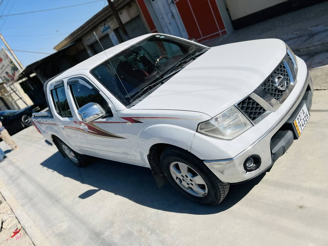 السلام عليكم
نيفارا موديل 2009 
كير ومكينه ففي تي ( محور ) 
VVT  
بصمة 
تشغيل عن بعد 
كير ومكينه مكفولات 
تبريد نقص غاز 
داخل نضيف 110‎%‎ 
تخم تاير 
حدادية 
بيها بارد فقط مكفوله لغود وشواصي ودواخل 
رقم اربيل باسمي تريد تحويل تريد وكاله 
مكاني بابل سدة الهندية 
***********
