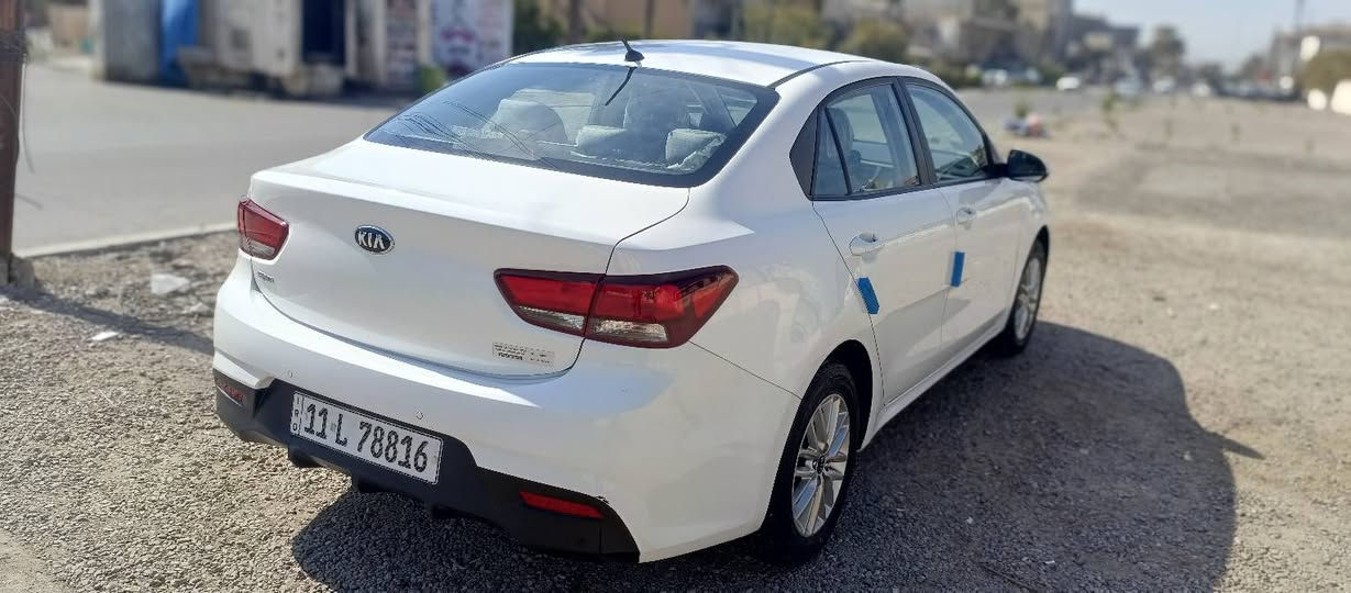 كيا ريو 2019 ماشيا 57 ألف وكالة الشركة الدولية محرك 1.6 ابيض صدفي مواصفاتها مرآة جانبيه شفط تحكم ستيرن جهتين دبل ايرباك اشاير بالمرآة ويل كب 5 اطارات بروجكتر حساس خلفي كامرة خلفيه شاشه اندرويد أربعة دسك نظام بريك ABS تقفيل الابواب مركزي السيارة ضمان الشركة الدولية  بيها بارد بالجاملغ الأمامي موضح بالسونار وبيها بالدعاميه الأمامية كد كف ايد صبغ فقط أيضا موضح بالسونار وصار بيها طخه جهه اليمين موضحه بالصورة مكانها حي القادسية السعر 18 مليون عراقي 
  
للاستفسار 
 
***********
واتساب
