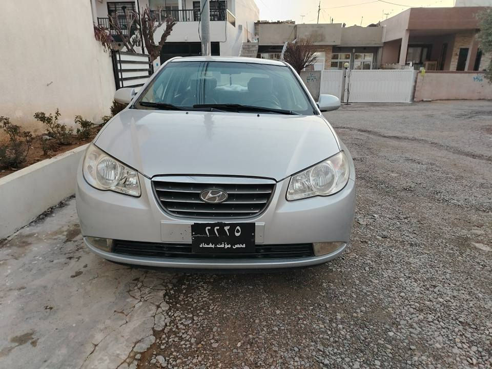 بەناوی خودای بەخشندەی میهرەبان
هۆندای ئاڤانتی بۆ فرۆشتن
بڕاوەی دوبەی 
مۆدیل 2007
سوکان ڤۆلیوم و تەبریدلەمس و ئاوێنەشەفت
کوشن جڵد و هیتەر و حاسە 
خایس و ڕزیوی قەترە پێوە نیە 
پێش و پشتی کەپسە و هیچ لێدرانی نیە
 برێکی بەستراوە
سەیارەکە تابڵێی توندو تۆڵە
گێڕو مەکینەی بەشەرت
مەکینە بچوکی دکشن بەرز
گەرمی و ساردی بەشەرت
هەیکەلی زۆر جوانەو لوسە 
چوار تایەو ویلی لۆکی لەژێرە
سەقفی بێ شوخت و  بێ بۆیاغ 
بەکورتی و پوختی ماڵی دۆستە بۆ ڕاگرتن 
سعری 46 و معامەلەیەکی کەم
 شوێن ڕانیە ..
ژ.م. *********** یان ***********
کۆڕەک واتس ئەپی لەسەر 
مەسجیش کراوەیە.. رانية, السليمانية
