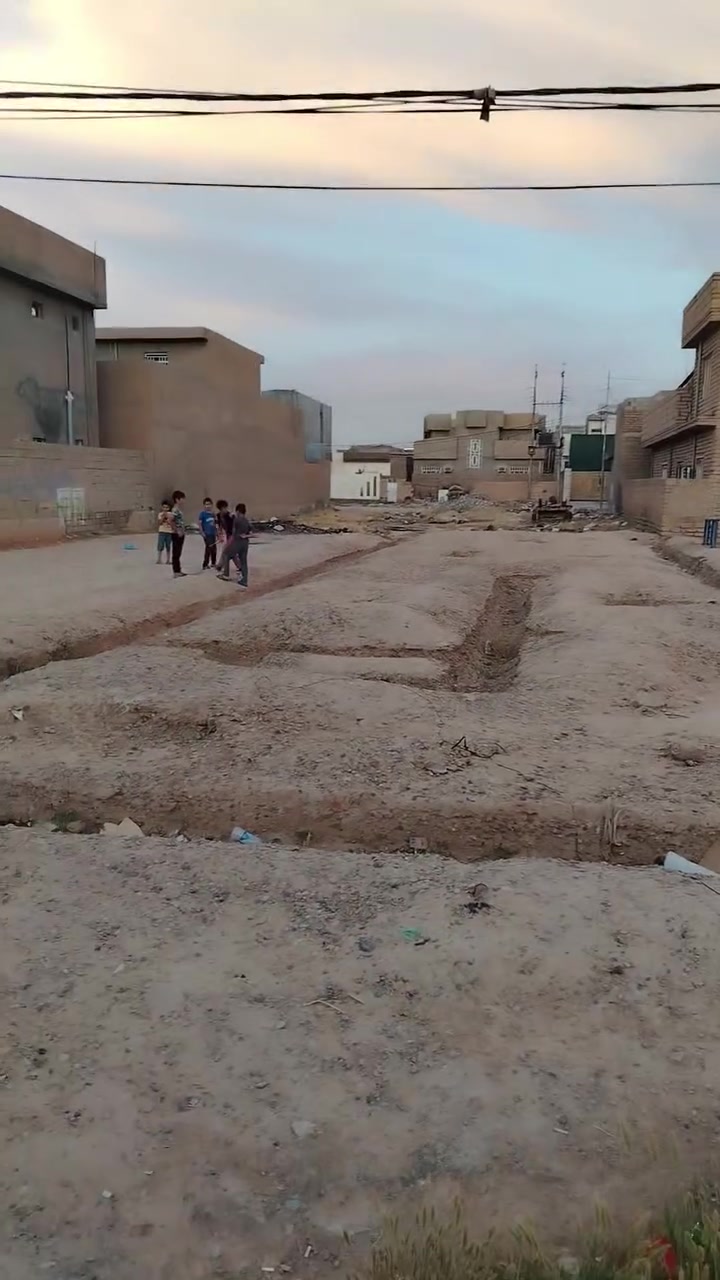 مساء الخير
للبيع للبيع للبيع
قطعة أرض في حي المثنى خلف الخضراء
المساحة ٢٠٦ متر
خلف الطريق التجاري ال ٤ شوارع
الوجه ٨متر وربع
النزال ٢٥ متر
عرض الشارع ١٢ متر
السعر مناسب
للأستفسار الاتصال على
*********** واتس اب
*********** اتصال
مكتب البصمة للعقار الضباط الثانية مقابل مذخر أدوية الراوي
