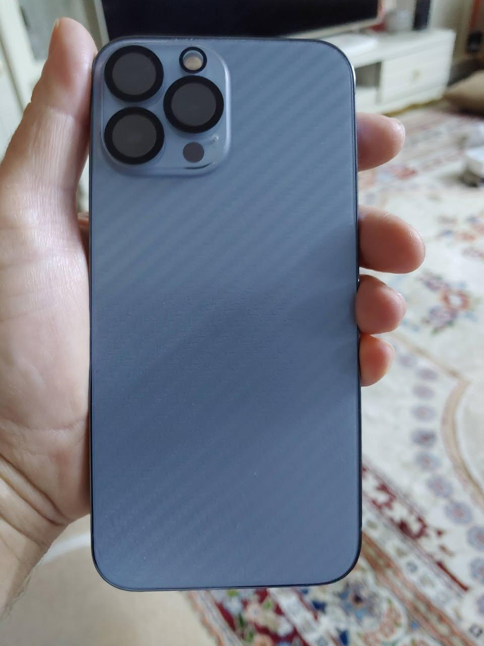 ايفون 13 بروماكس جدا جدا نظيف وكانه جديد مع طبقه حمايه للظهر والكاميرات ولصقه ضد الكسر  ذاكره واحد تيرا بطاريه 74 السعر 700 الف وياه فقط كفر شفاف للاتصال ***********
