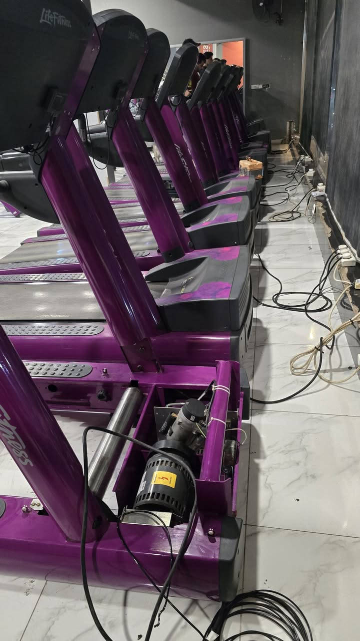 صيانه اجهزه رياضيه الجري وتصليح الكارت الاي فتنس والبريكور والسايبكس والتكنوجم وتبديل الفورميكه والقايش وتبديل اسلاك لاجهزه الرياضيه للاستفسار ع الرقم الحالي
*********** 

***********

او الواتساب الكابتن حيدر
