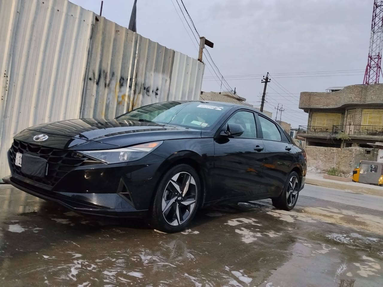 السلام عليكم الانترا موديل 23 بدون حادث *********** مكان السياره الكفئات العبيدي
