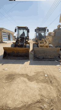 سلام عليكم لتعديل ودفان الاراضي او البتلوات بسعر مناسب وموجوده كل الاليات الرقم للتواصل  
***********
وناخذ مقطوعات
