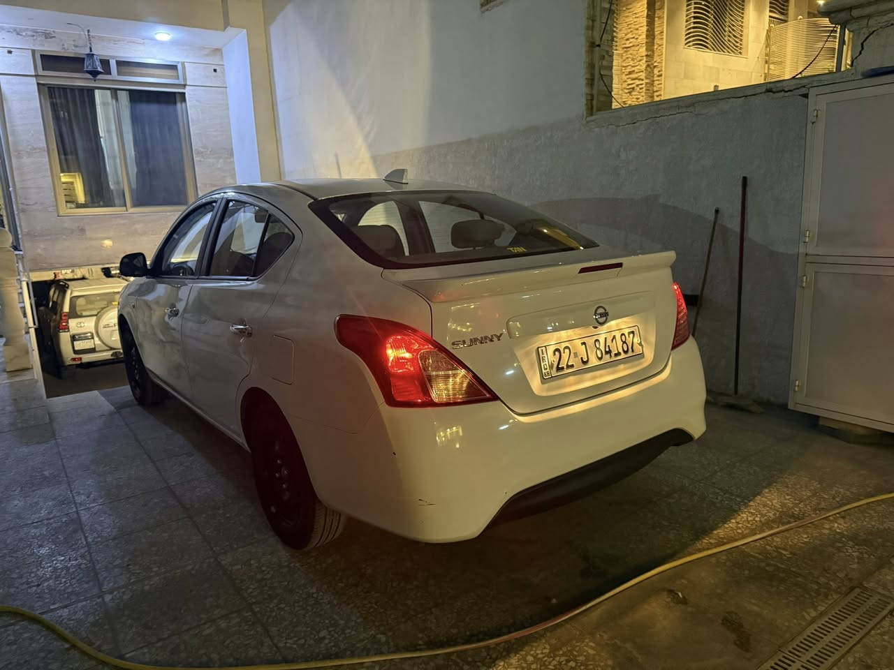 نيسان صني هندي للبيع
موديل 2024
ماشية 30 الف كيلو
السيارة مكفوله كفاله عامة 
رقم اربيل 
السيارة باسمي تحويل ثاني يوم
الكبات مال ويلات بعدهن بلجيس ضامهن و السبير ما نازل 
مكانها بغداد زيونة 
السعر 126 وبيها مجال
***********
