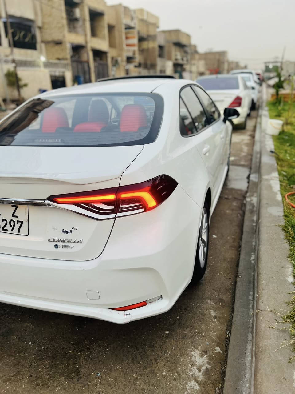 السلام عليكم 
كورلا هايبرد موديل 25 ماشيه 36 الف بيها ملاحظتين بالدعاميات والباقي مكفول وسعرها 155 وبيها مجال بسيط ***********

