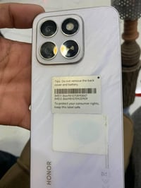 اخوتي العزاز تلفون هونر x8 نضيف ومامفتوح ولا داخل صيانة أبداً مستخدم ش...